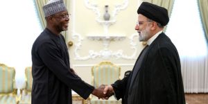 رئيسي: إيران مستعدة للتعاون مع النظام الحاكم بالنيجر