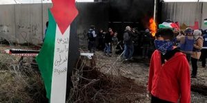 في “جمعة الزحف”.. تصعيد على الحدود وقوات الاحتلال تحاصر الأقصى