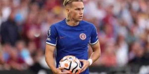 موقف تشيلسي من مودريك في المستقبل