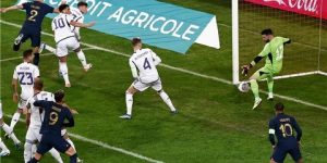 فرنسا تستعيد بصمة زيدان بعد 25 عاما