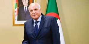 عطاف يتوجه إلى المنامة للمشاركة في أعمال القمة العربية الثالثة والثلاثين