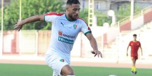 بغرامة مالية قدرها 10 ملايين سنتيم.. لجنة الانضباط تعاقب نجم المولودية يوسف بلايلي