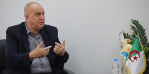 بن براهم يستقبل وفدا عن الحركة الديناميكية للجالية الجزائرية بفرنسا