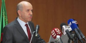 سايحي: رقمنة 75 بالمائة من مصالح قطاع الصحة