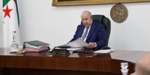 رئيس الجمهورية يترأس اجتماعا لمجلس الوزراء