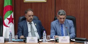 لجنة المالية بالبرلمان تدرس التعديلات الواردة على اقتراح القانون العضوي المتعلق بقوانين المالية