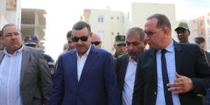 والي وهران: توزيع 500 مسكن بحاسي بونيف قريبا