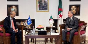 ديدوش يتباحث سبل توسيع علاقات التعاون مع المنظمة العالمية للملكية الفكرية