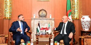 ربيقة يستقبل سفير دولة فلسطين بالجزائر