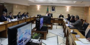 فايد يترأس اجتماعا تقييميا لبرنامج عصرنة القطاع البنكي