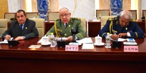 الفريق أول شنقريحة يتباحث تعزيز التعاون العسكري والأمني مع الصين