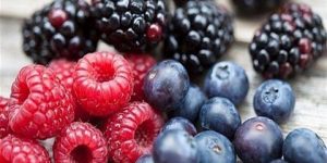 فواكه “سحرية” تحد من السمنة ومفيدة للقلب.. تعرف عليها