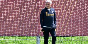 مورينيو يريد خطف ثنائي تشيلسي