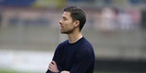 ألونسو مستمر بكتابة التاريخ مع ليفركوزن