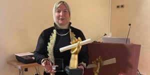 الباحثة دليلة صنهاجي من جامعة العلوم و التكنولوجيا لوهران تتوج بجائزة “هيباتيا” الدولية