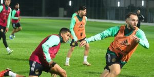 تحسبا لمواجهة منتخب الصومال الخميس بملعب نيلسون مانديلا.. الخضر يجرون آخر حصة تدريبية بمركز سيدي موسى