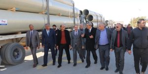 المسيلة: إعطاء إشارة انطلاق عملية تصدير شحنة من أنابيب الألياف الزجاجية نحو ليبيا