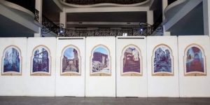 يحتوي على 12 ملصقة كبيرة.. تاريخ قصبات الجزائر في معرض فني بوهران