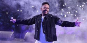 تضامناً مع أهالي غزة… تأجيل جولة محمد حماقي الغنائية في أمريكا