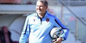 مدرب سوسطارة يبدي رغبته في حصد كل الألقاب 