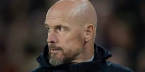 تين هاغ يُوجه نقداً لاذعاً لهجوم مانشستر يونايتد