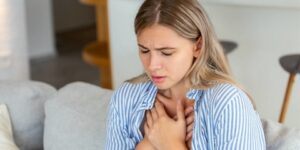 7 اضطرابات في الجهاز الهضمي قد تسبب آلام الصدر