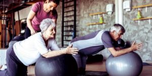 خطوات للتقدم في العمر بطريقة صحية مريحة