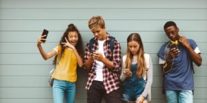 متى يكذب المراهق ومتى يقول الحقيقة؟