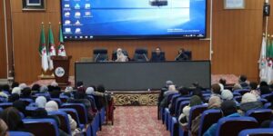 خنشلة : التأكيد على أهمية إرساء قواعد جديدة في تسيير المال العام