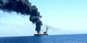 طائرة مسيرة تصيب سفينة تابعة للاحتلال الصهيوني