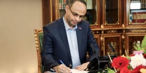 “أنصار الله” اليمنية توقع قانون حظر وتجريم الاعتراف بالكيان الصهيوني