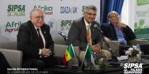  توقيع خمسة اتفاقات بين متعاملين جزائريين وسنغاليين بداكار