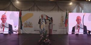 بن قرينة يشارك في الملتقى الدولي للتضامن مع فلسيطين بحنوب إفريقيا