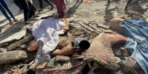 صورا لفظائع خلفتها قوات الاحتلال.. جثث متناثرة