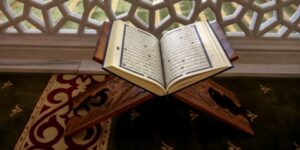 سؤال وجواب.. كيف تنال أجر عتق مائة رقبة في اليوم؟