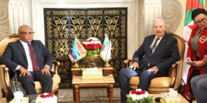 قوجيل يستقبل الأمين العام لحزب المؤتمر الوطني الإفريقي لجنوب افريقيا