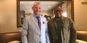 بن قرينة يلتقي الأمين العام لحزب المؤتمر الوطني الإفريقي لجنوب إفريقيا