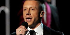 المغني الأمريكي ماكليمور: أبرياء غزة يُقتلون بالدولارات التي ندفعها