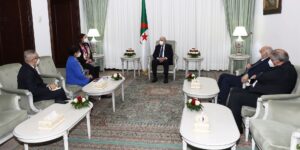 رئيس الجمهورية يستقبل وزيرة الشؤون الخارجية لجمهورية إندونيسيا 