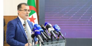 بن طالب يشرف على إطلاق النسخة الجديدة الثانية من بطاقة الشفاء