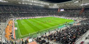 تحت رعاية (الفيفا) بمشاركة أربعة منتخبات.. الجزائر تنظم دورة دولية لكرة القدم شهر مارس المقبل 