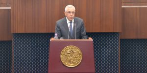 عبد الرشيد طبي: الدولة ملتزمة بالتكفل بالفئات الهشة والمستضعفة