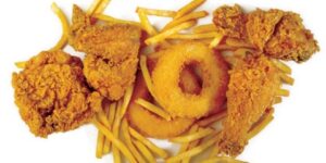 كثرة تناول الأطعمة المقلية تؤذي القلب والأوعية الدموية