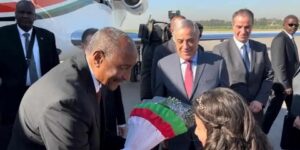 رئيس مجلس السيادة الانتقالي لجمهورية السودان في زيارة رسمية إلى الجزائر