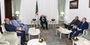 رئيس الجمهورية يستقبل وزير الخارجية الموريتاني