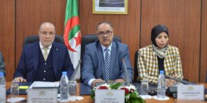 وزير الشؤون الدينية يقدم عرضا أمام لجنة المالية والميزانية