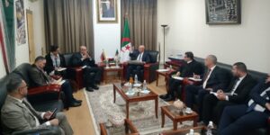 الجزائر و فنزويلا تبحثان فرص تعزيز التعاون في قطاع الصيد البحري وتربية المائيات