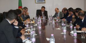 لعقاب يلتقي مدراء القنوات التلفزيونية ويحث على احترام خصوصية شهر رمضان في الشبكة البرامجية