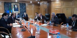 اجتماع تنسيقي حول تطوير النشاط المنجمي