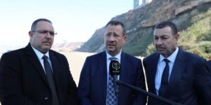 رخروخ يحدد موعد تسليم الشطر الأول من الطريق الرابط بين ميناء وهران والطريق السيار شرق-غرب